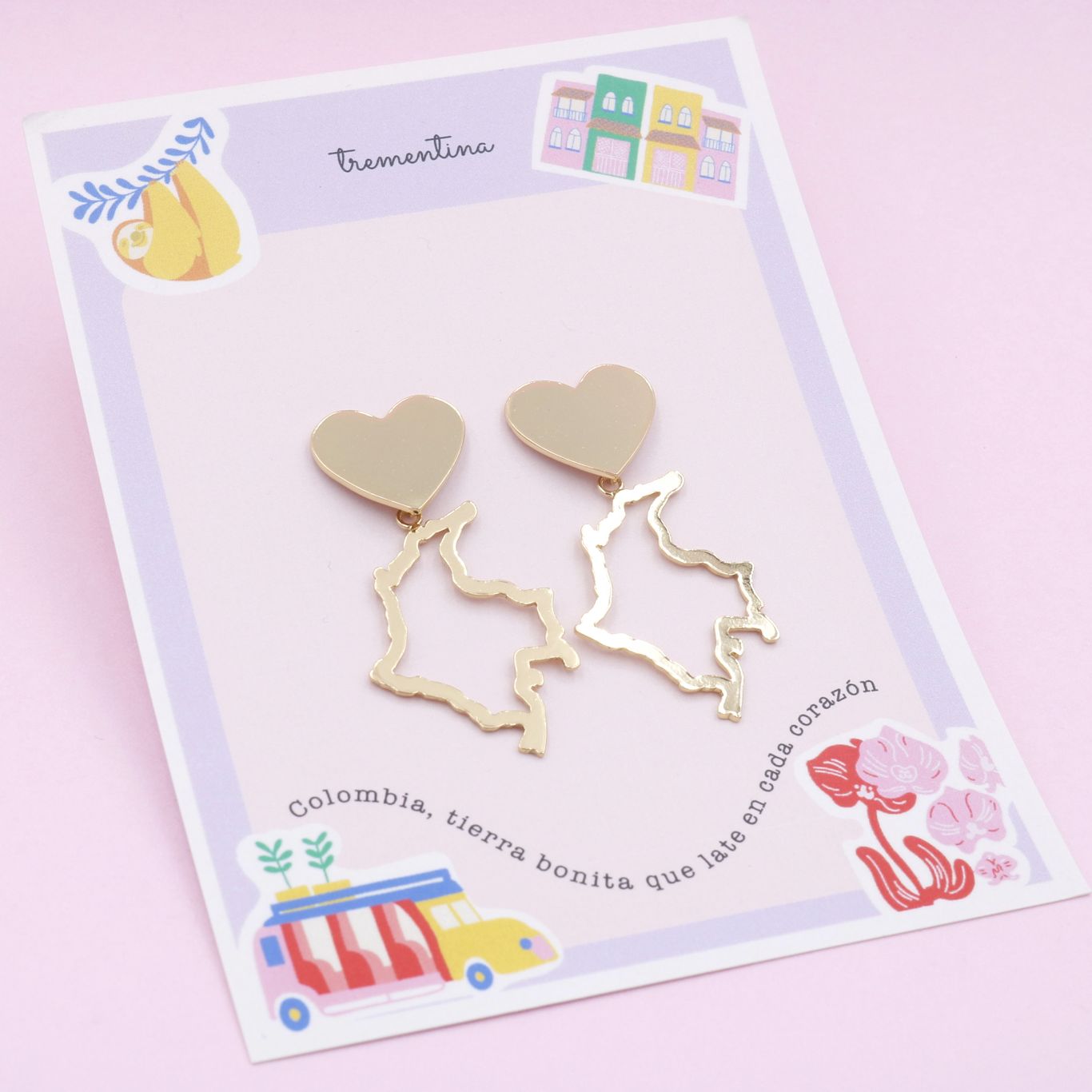 Aretes Dorados Silueta Corazón Colombia