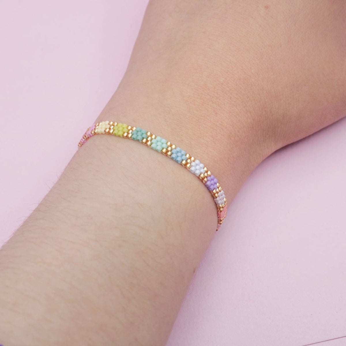 Pulsera Delgada Miyuki Arcoíris Pastel