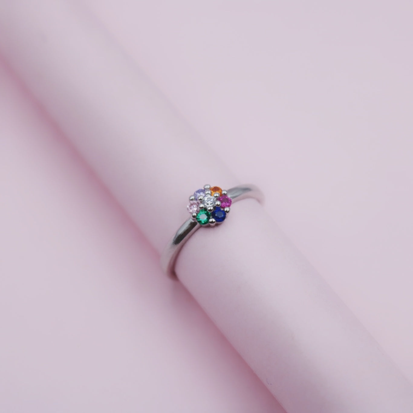 Anillo en Plata Flor de Colores