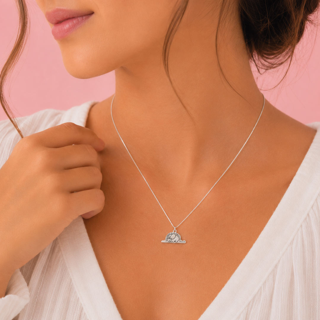 Collar de Plata Lo Esencial es Invisible a los Ojos