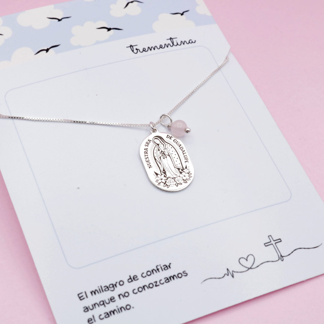 Collar Virgen de Guadalupe con Cuarzo Rosa en Plata