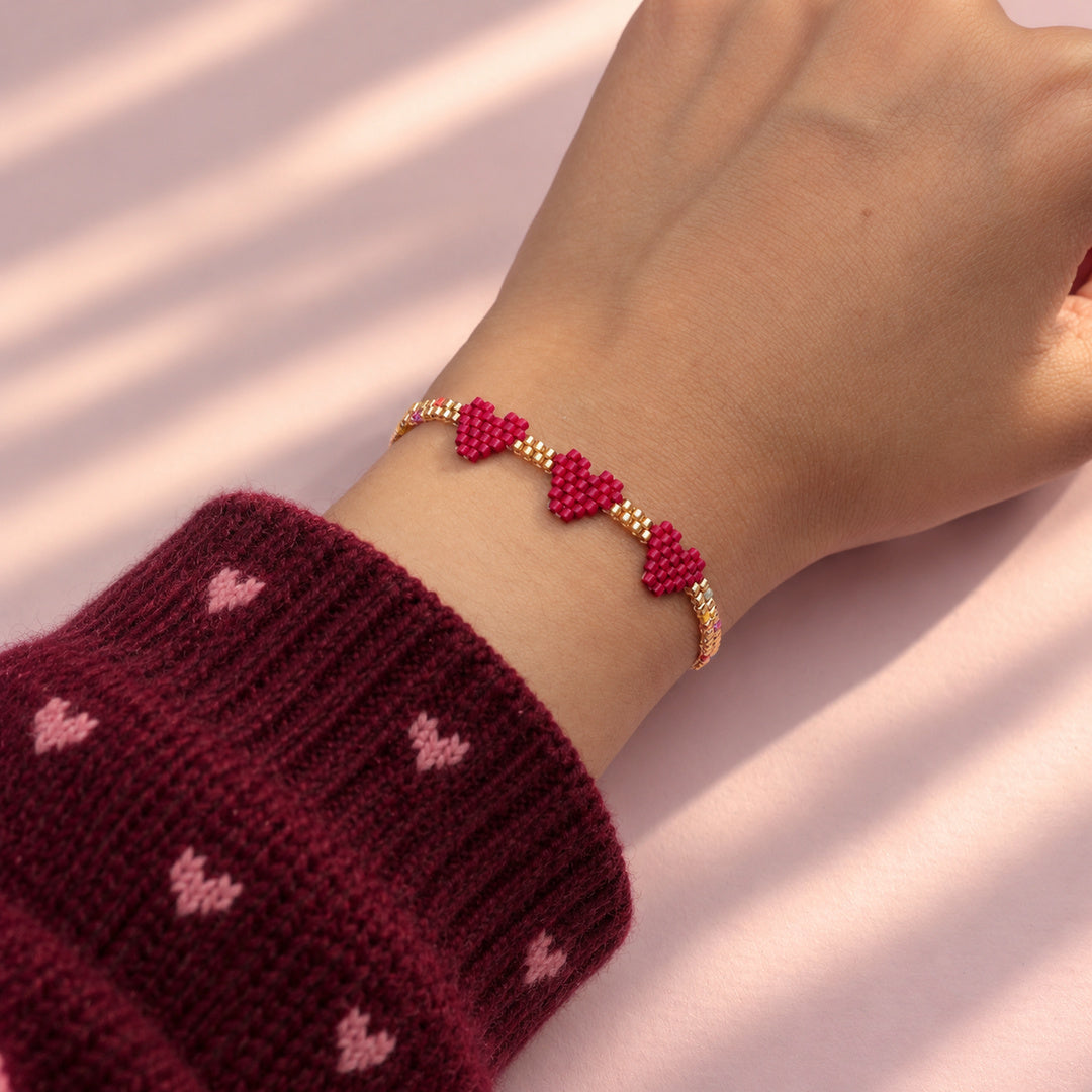 Pulsera Tejida Corazones Rojos