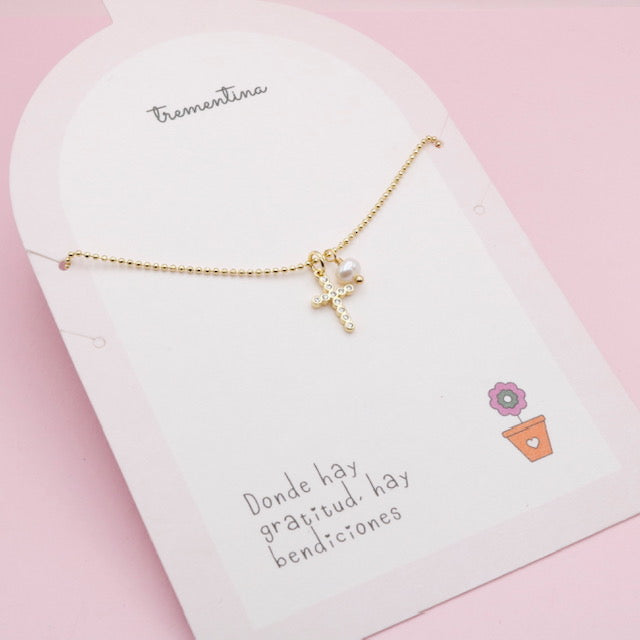 Collar Cruz con Perla Dorado