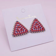 Aretes Triángulo Tejidos Miyuki – Coral y Lavanda