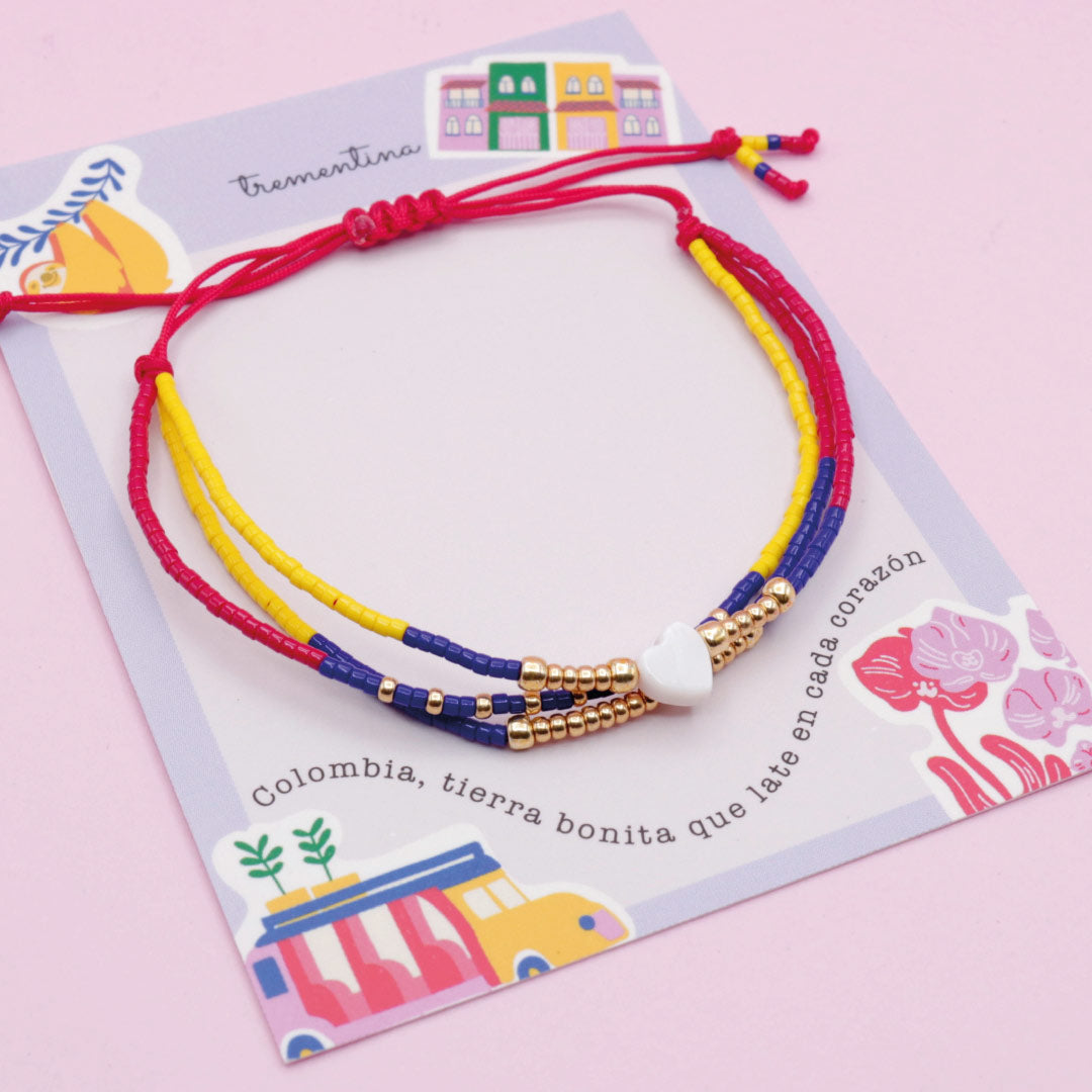 Pulsera Triple Mostacilla Colombia Corazón Nacar
