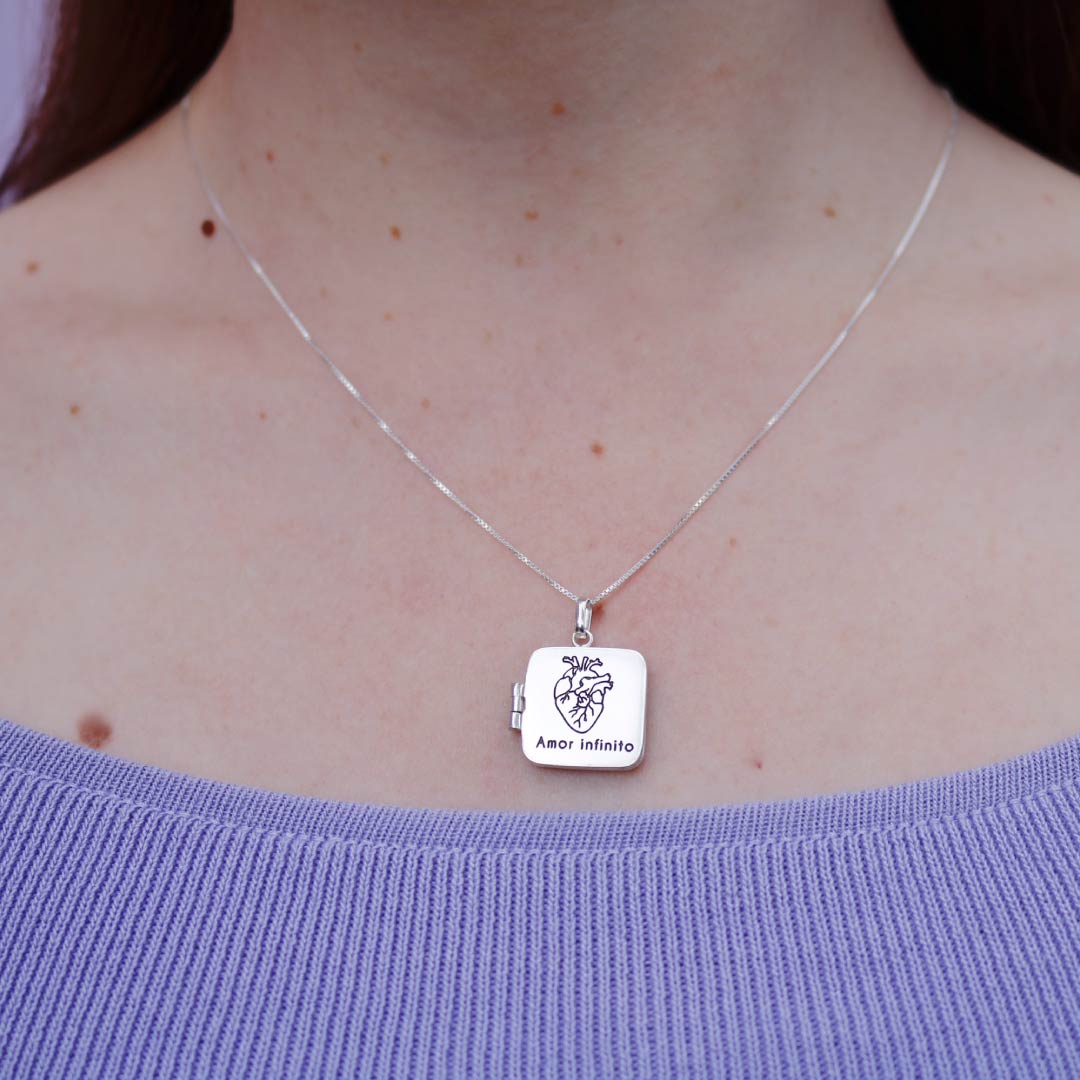 Relicario Cuadrado Amor Infinito