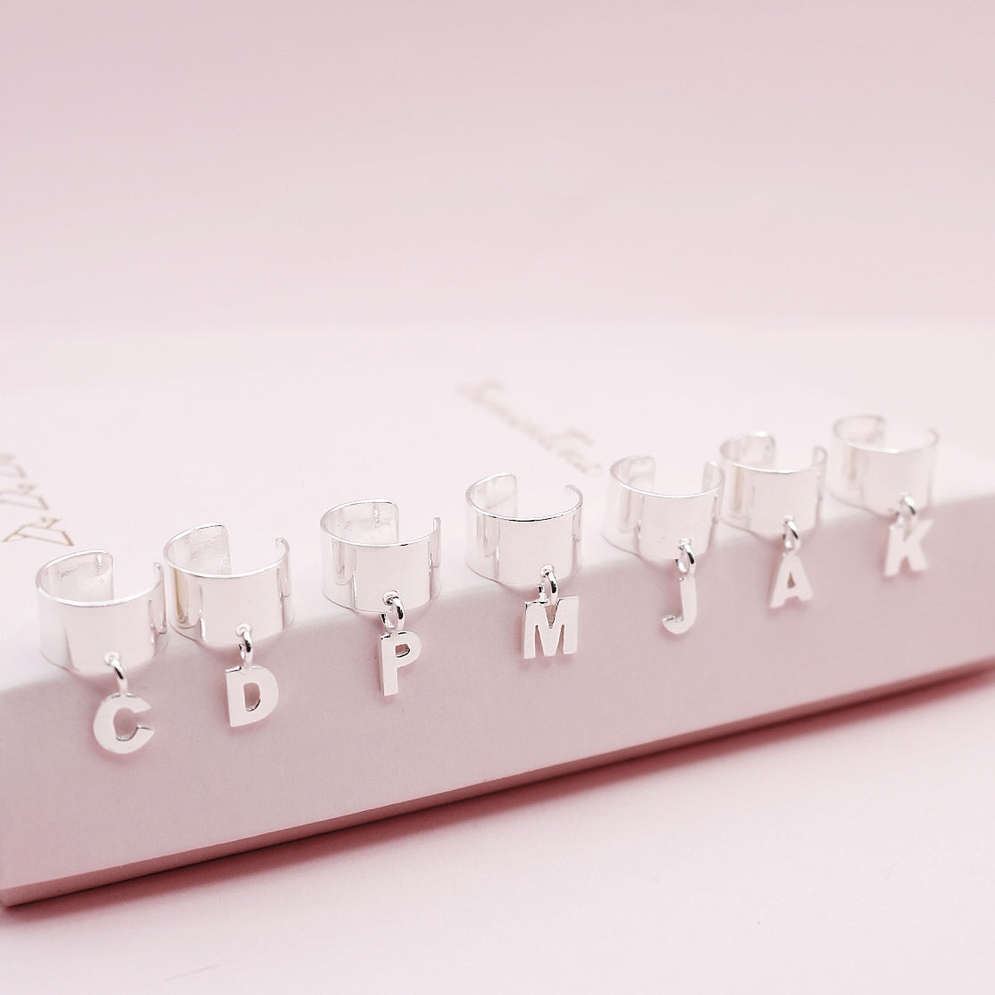 Earcuff Letra Colgante