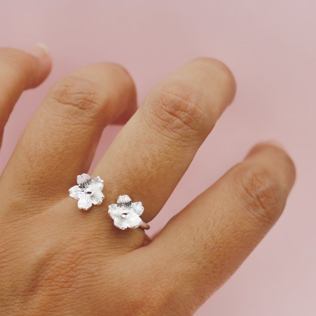 Anillo en Plata Flores